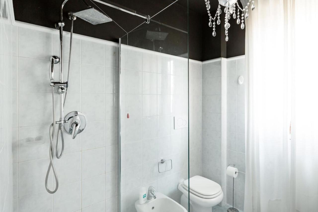 Golden Suite Apartment & Day Use Milano Dış mekan fotoğraf